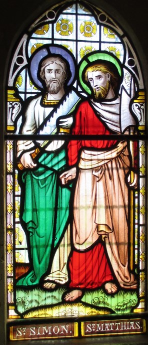 사도 성 시몬과 성 마티아_photo by Antiquary_in the Church of St John in Piddinghoe_England UK.jpg